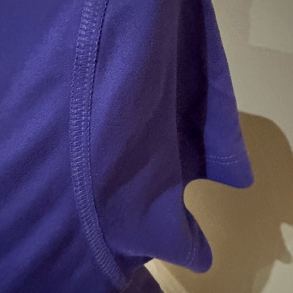 Nike Dri-Fit Top - Picture 3 of 4
